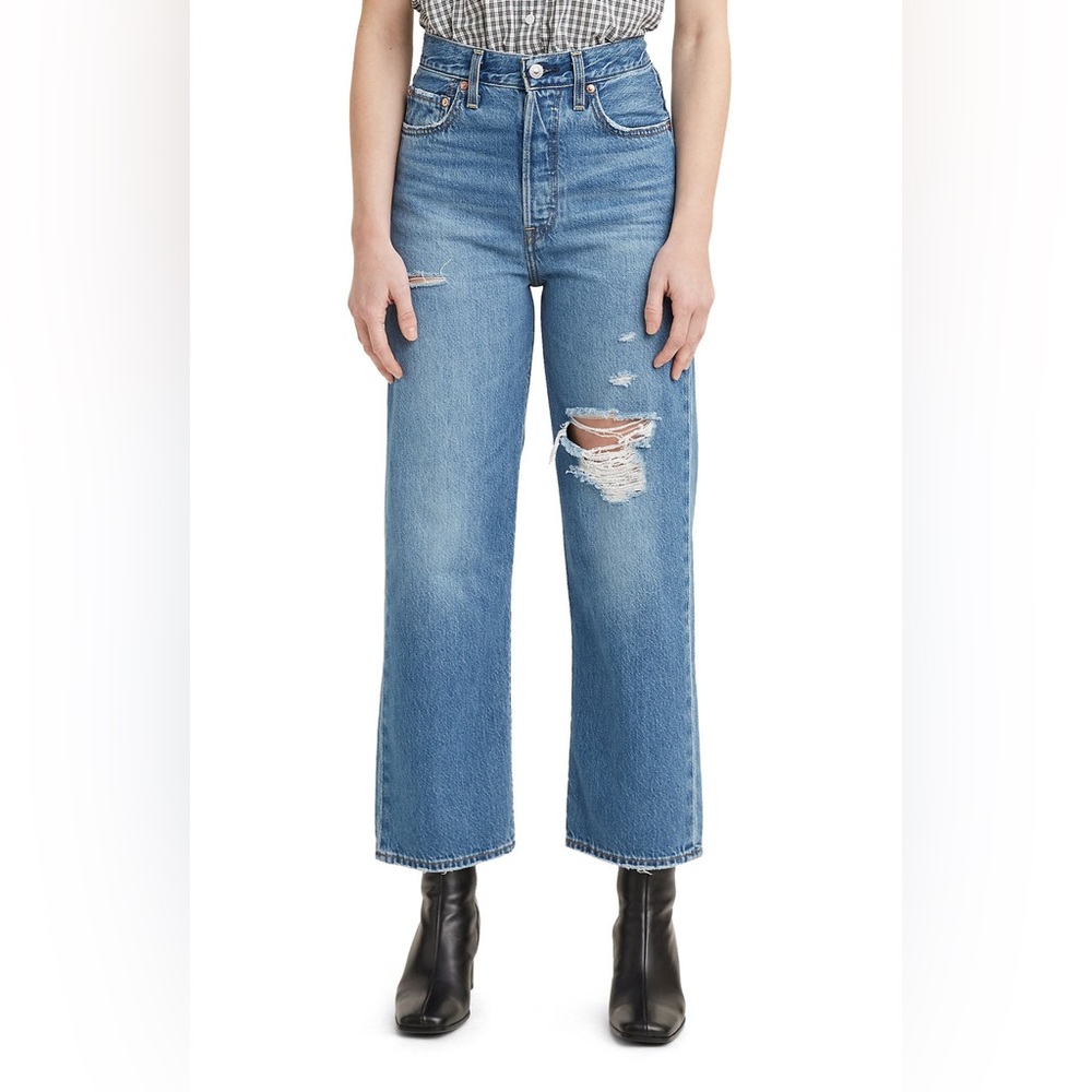 Levi’s Ribcage Straight Ankle Jeans